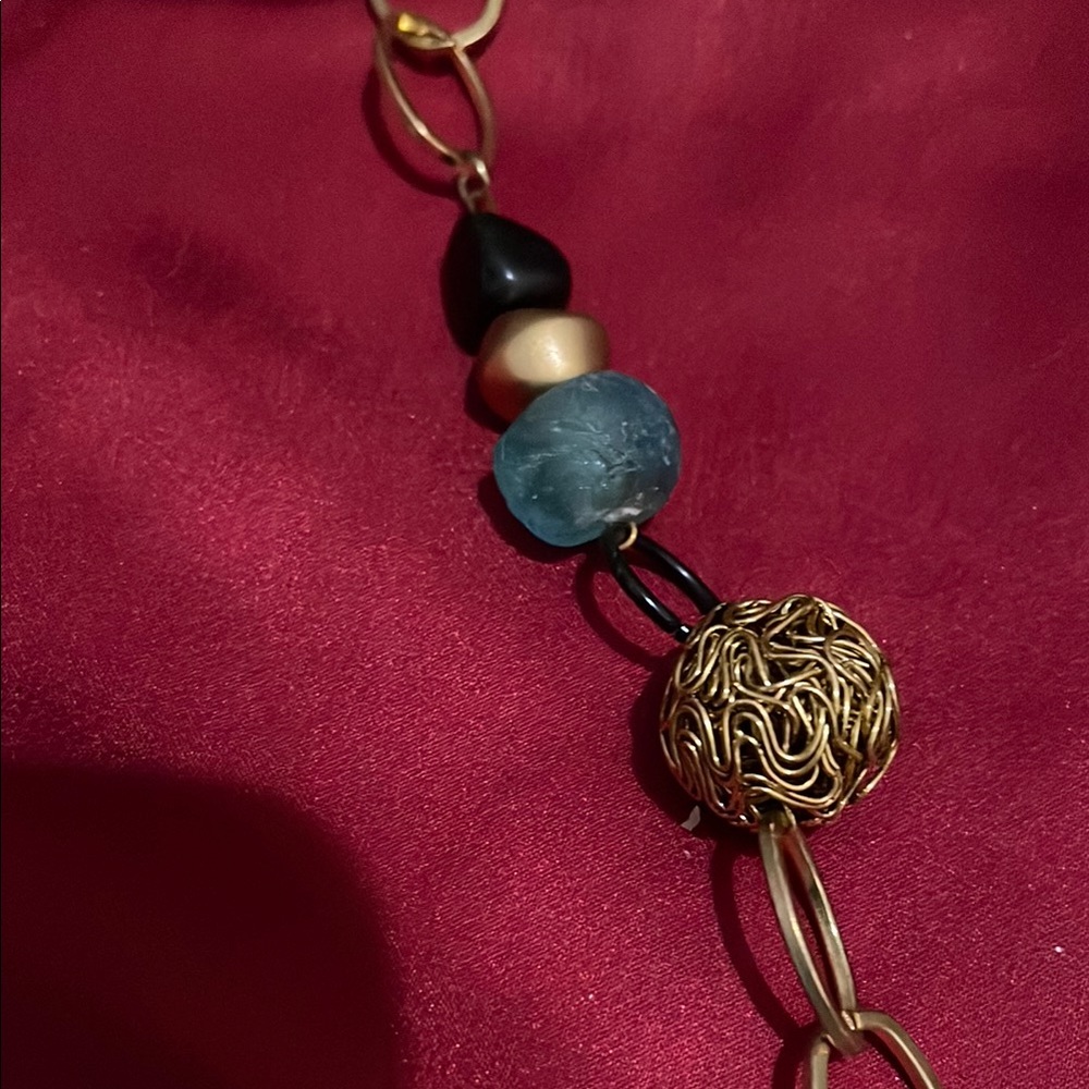 Fashion Jewelry Gold and Blue Necklace with Artistic Pendant - Picture 5 of 7